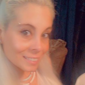 Meet your Posher, Deana